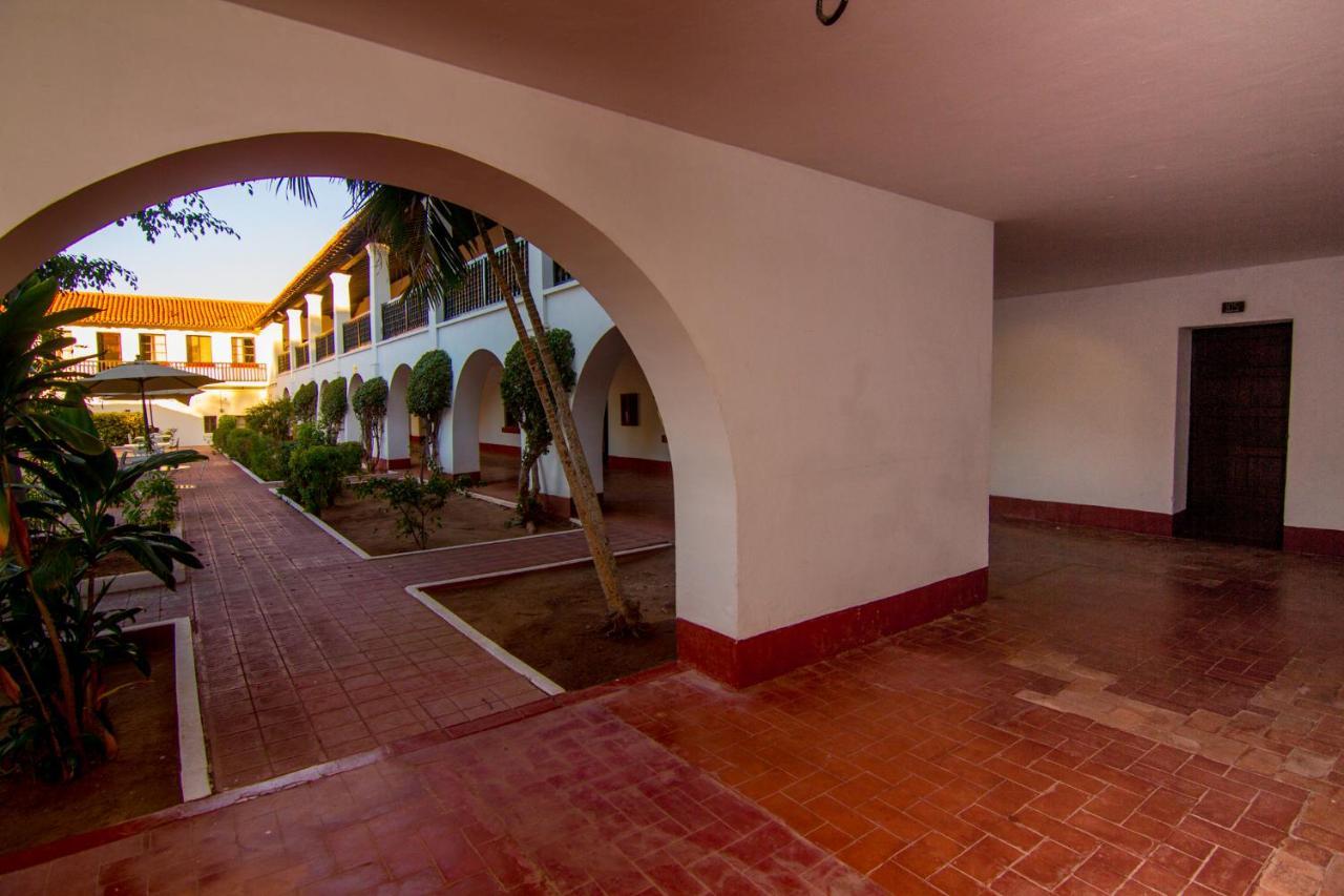 Hotel Playa De Cortes Guaymas Exterior photo